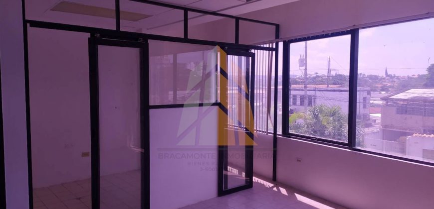 Local Comercial en Centro Empresarial Barquisimeto